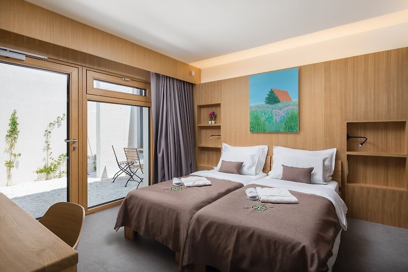 Schlafzimmer Nr. 3 (23 m²) bietet zwei Einzelbetten 90 x 200 cm (kann zu einem Kingsize-Bett verbunden werden)
