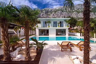 VILLA KARIBIK
