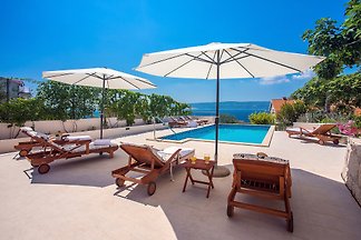 Villa Dasianda mit beheiztem Pool