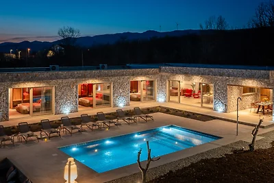 NEW Villa Fantazija
