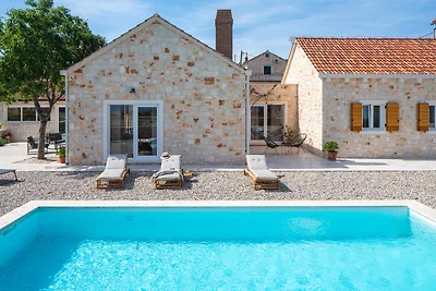 NEW! Stone Villa Olim Civitas with 3 bedrooms, private pool, and sea views