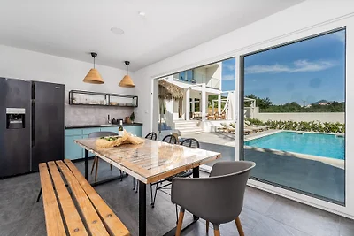 VILLA ZEN mit 32m2 Pool, 7km Strand