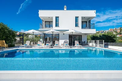 NEUE Villa Consido