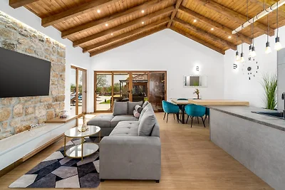 Promina Luxury Villa