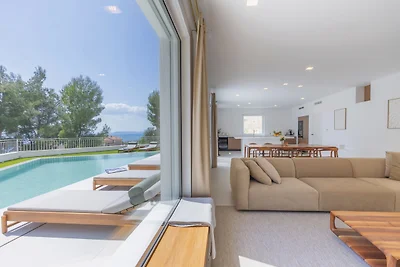 NEW! Seaview Villa C