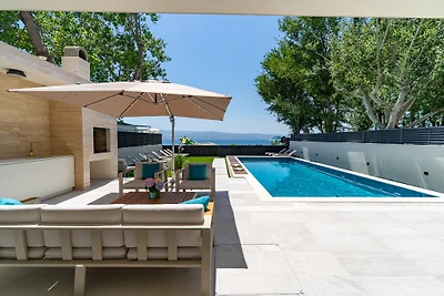 Strandvilla Erce mit 40m2 Pool