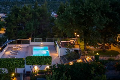 VILLA Provos bei Omiš mit Pool