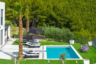 NEW! Villa EL Capitano
