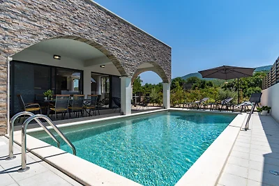 Villa EDEN mit beheiztem Pool