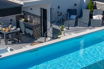 NEW Seaview Villa Gabriel with private heated pool and a Hot-tub