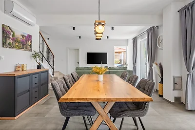 NEW! Villa Domus Alba