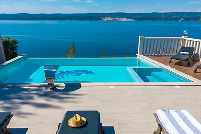 Villa Mirna, View & Pool Sea