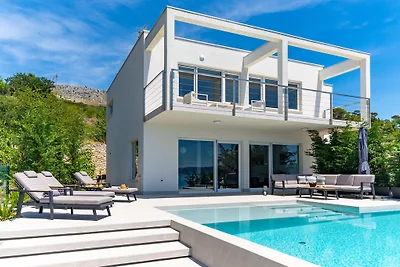NEW! Seaview Villa ABA
