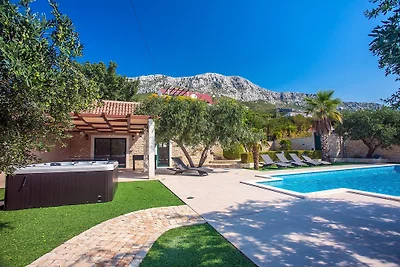 Villa Paula mit beheiztem Pool