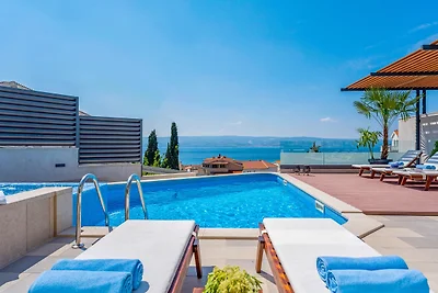 Luxus VILLA BANE beheizter Pool