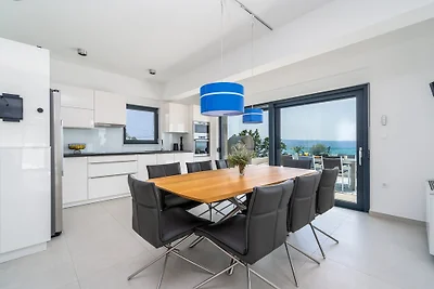 NEW! Seaview Villa Nautique