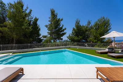 NEW! Seaview Villa C