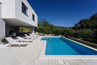 Moderne Villa Elia