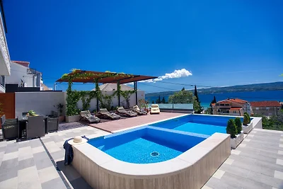 LUXURY VILLA PARADISE in Duće