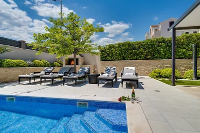 Villa Lucas - Pool, Sauna&Whirlpool