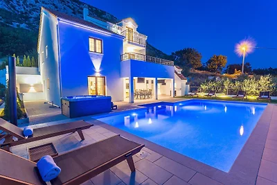 Villa Flora