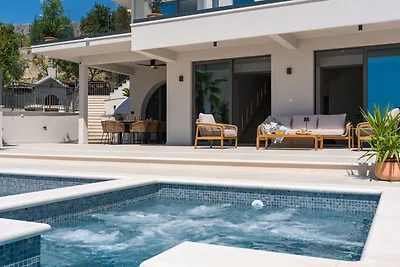 NEW! Seaview Villa Bota