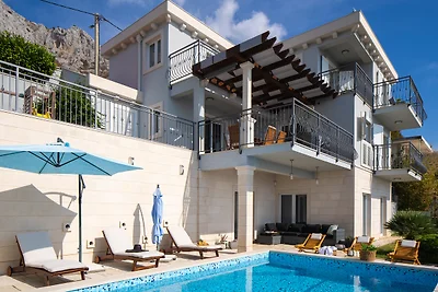 Villa S & A mit beheiztem Pool