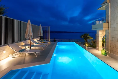 Neu! Casa GÈNI mit beheiztem Pool