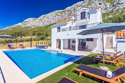 Villa Flora
