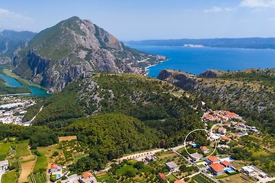 VILLA Provos bei Omiš mit Pool