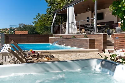 Villa Little Arya
