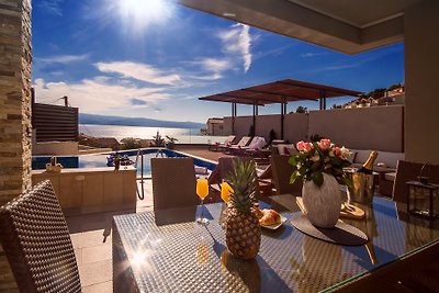 Luxus VILLA BANE beheizter Pool