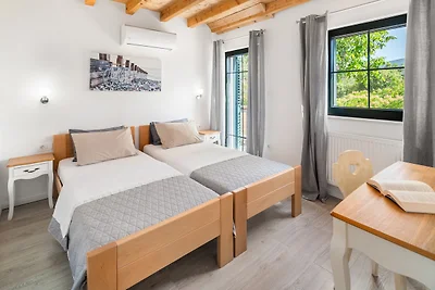 Villa Lugareva 52 m² privater Pool