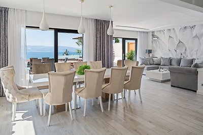 Moderne luxe villa Bane