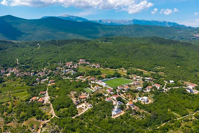 New! Villa Ellamar
