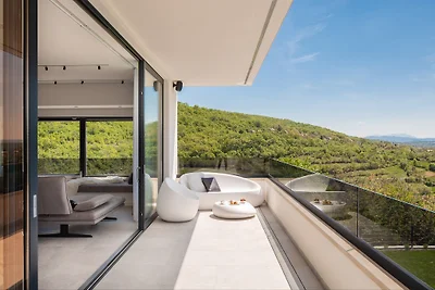 Villa Arya