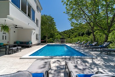 New! Villa Zara with 32 sqm pool