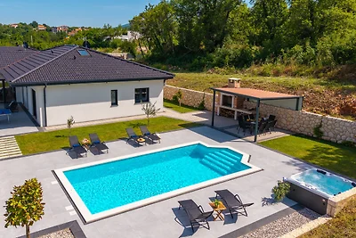 NEU! Villa Lauret mit beheiztem Poo