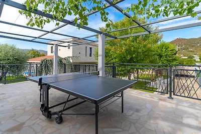 NEW! Stylish Villa Neven with pool