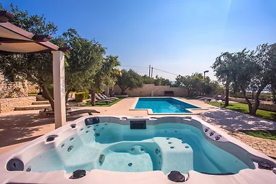 Villa Paula mit beheiztem Pool