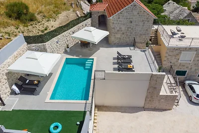New! Villa The KING with pool