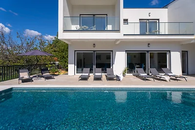 Villa Giro