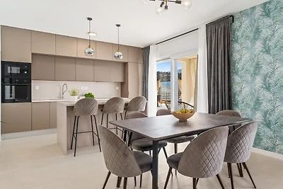 Villa Mirage