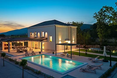NEW! Villa Aria Relax