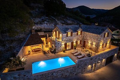 Luxurius stone Villa Ani