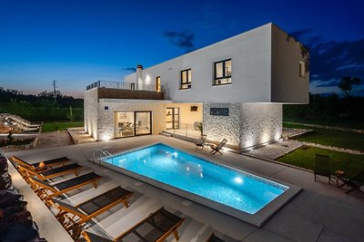 Moderne Villa M30 mit beheizte Pool