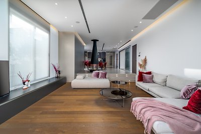 Villa M