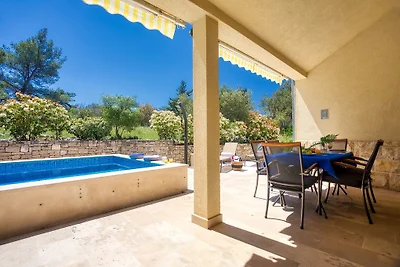 NEU! Villa SAN mit beheiztem Pool