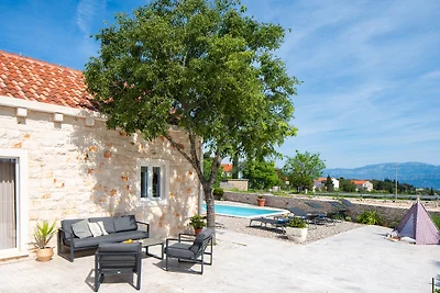 NEW! Stone Villa Olim Civitas with 3 bedrooms, private pool, and sea views