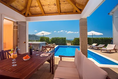 Villa Calma mit beheiztem Pool